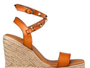 PLATFORM SANDALS