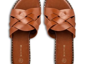 FLAT SANDALS